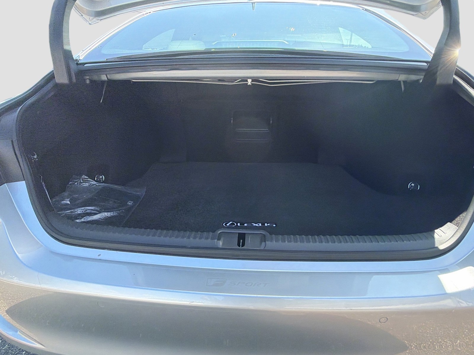 2023 Lexus ES - Photo 12