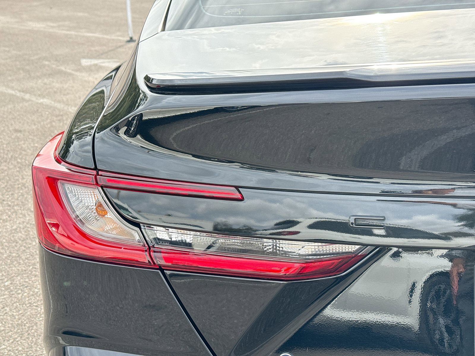 2025 Toyota Camry - Photo 10