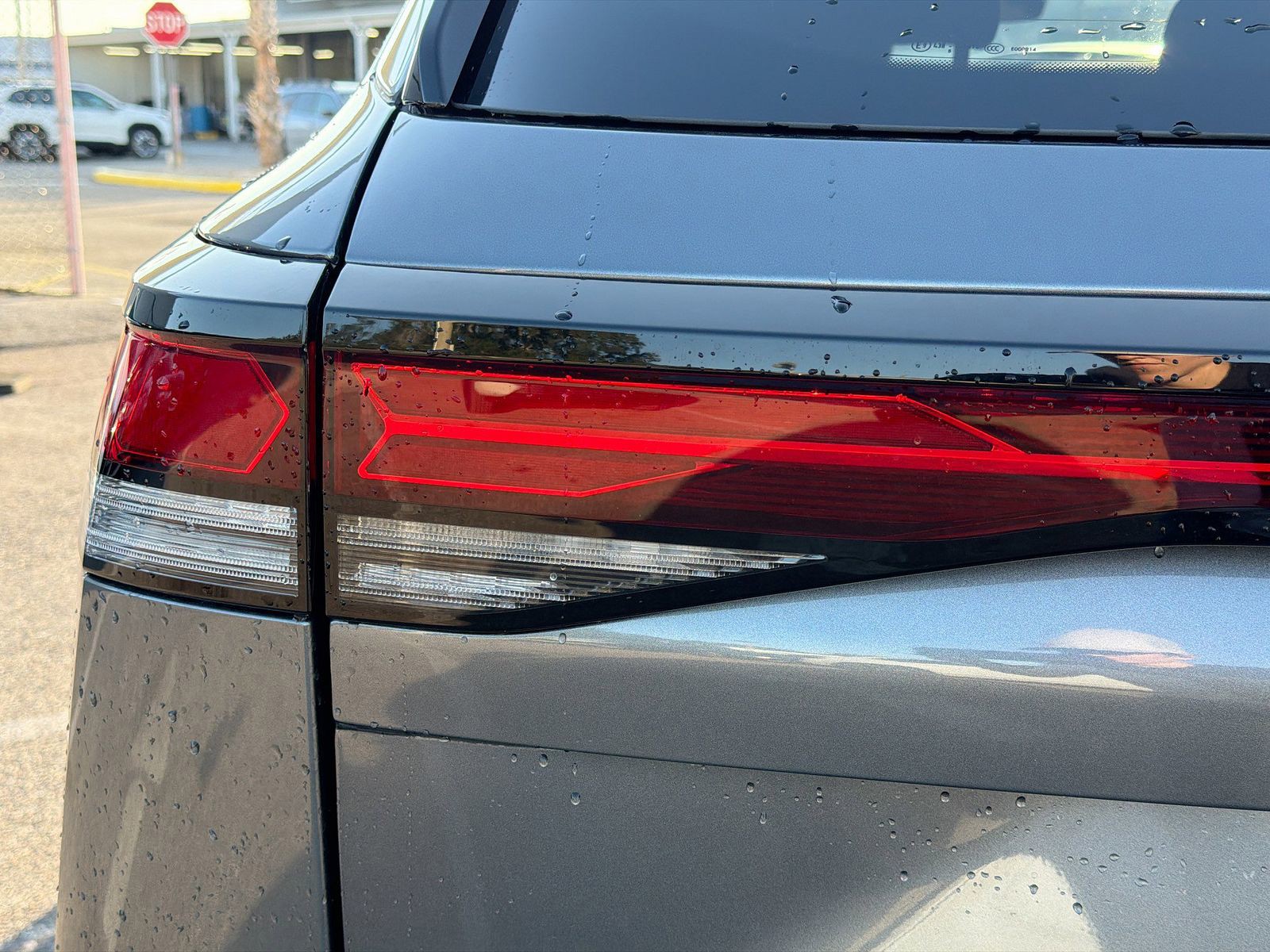 2026 Volkswagen Tiguan - Photo 10
