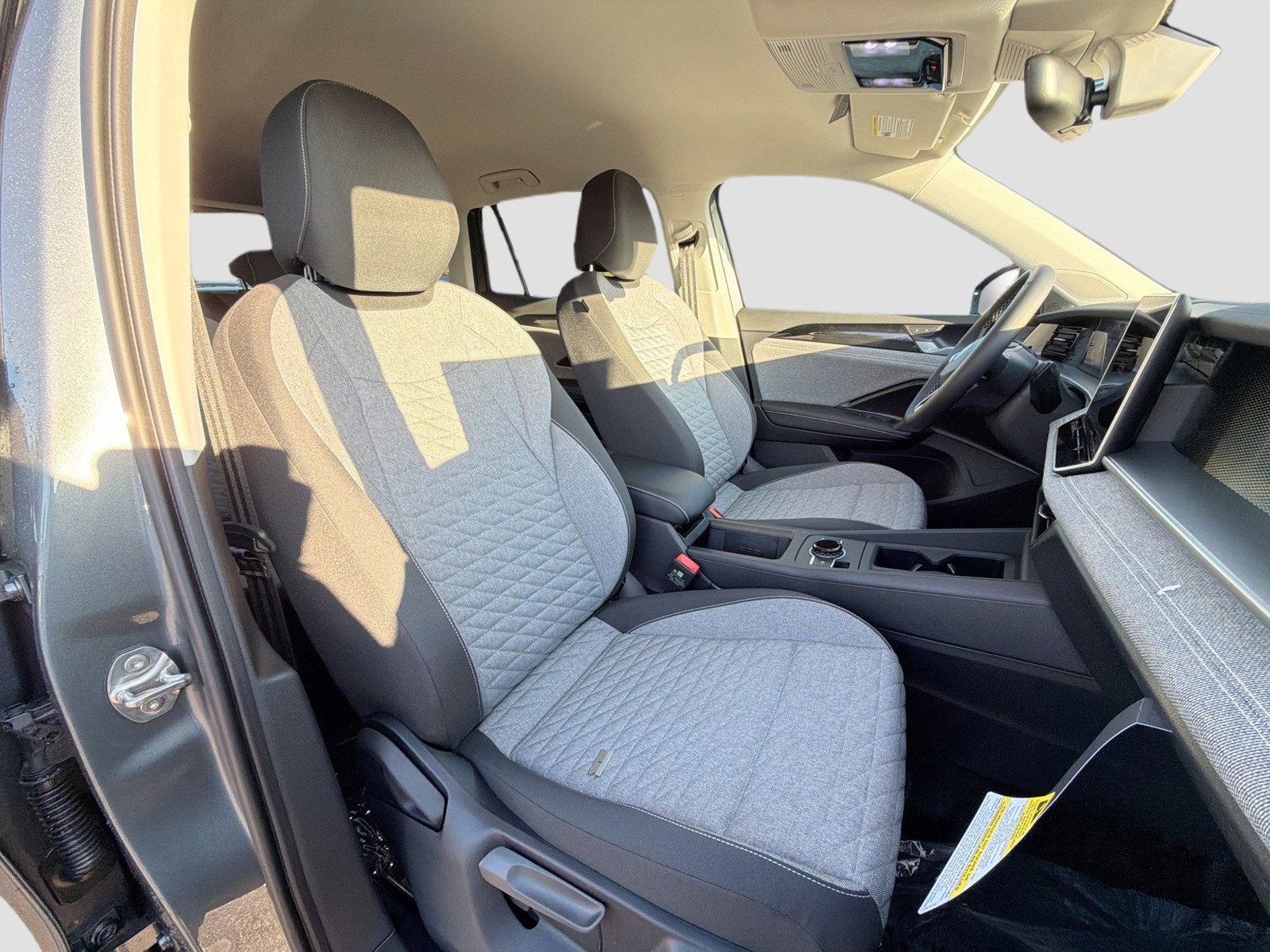 2026 Volkswagen Tiguan - Photo 14