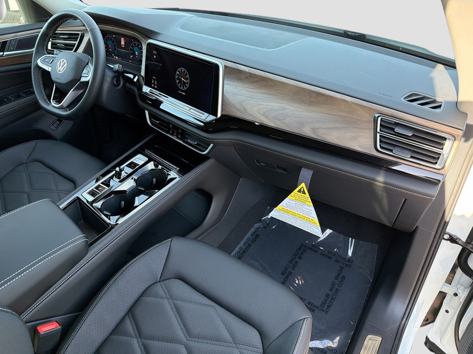 2026 Volkswagen Atlas - Photo 13