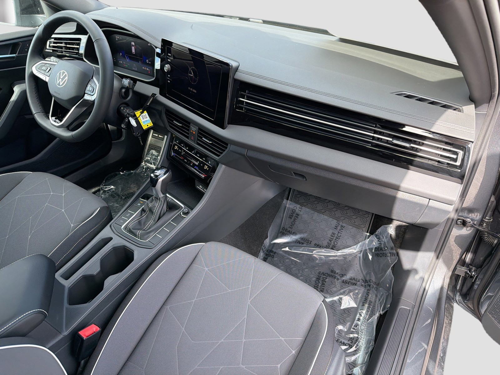 2026 Volkswagen Jetta - Photo 13