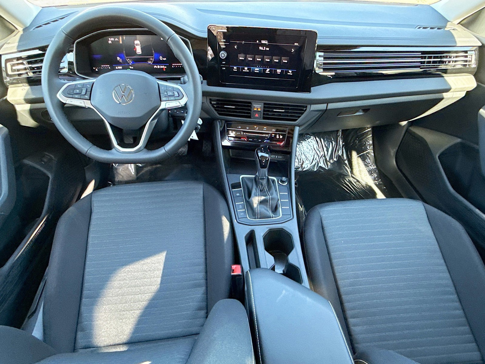 2026 Volkswagen Jetta - Photo 15