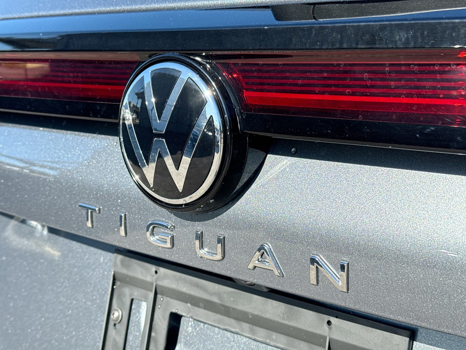 2026 Volkswagen Tiguan - Photo 11