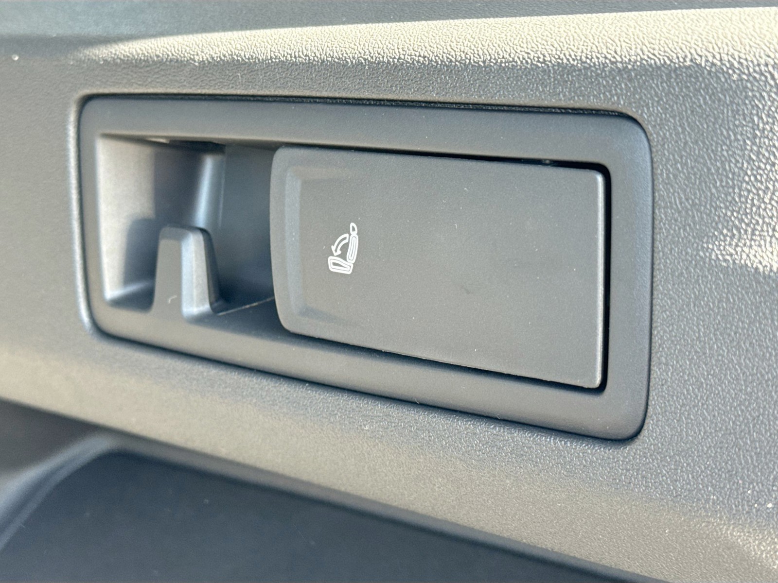 2026 Volkswagen Tiguan - Photo 13