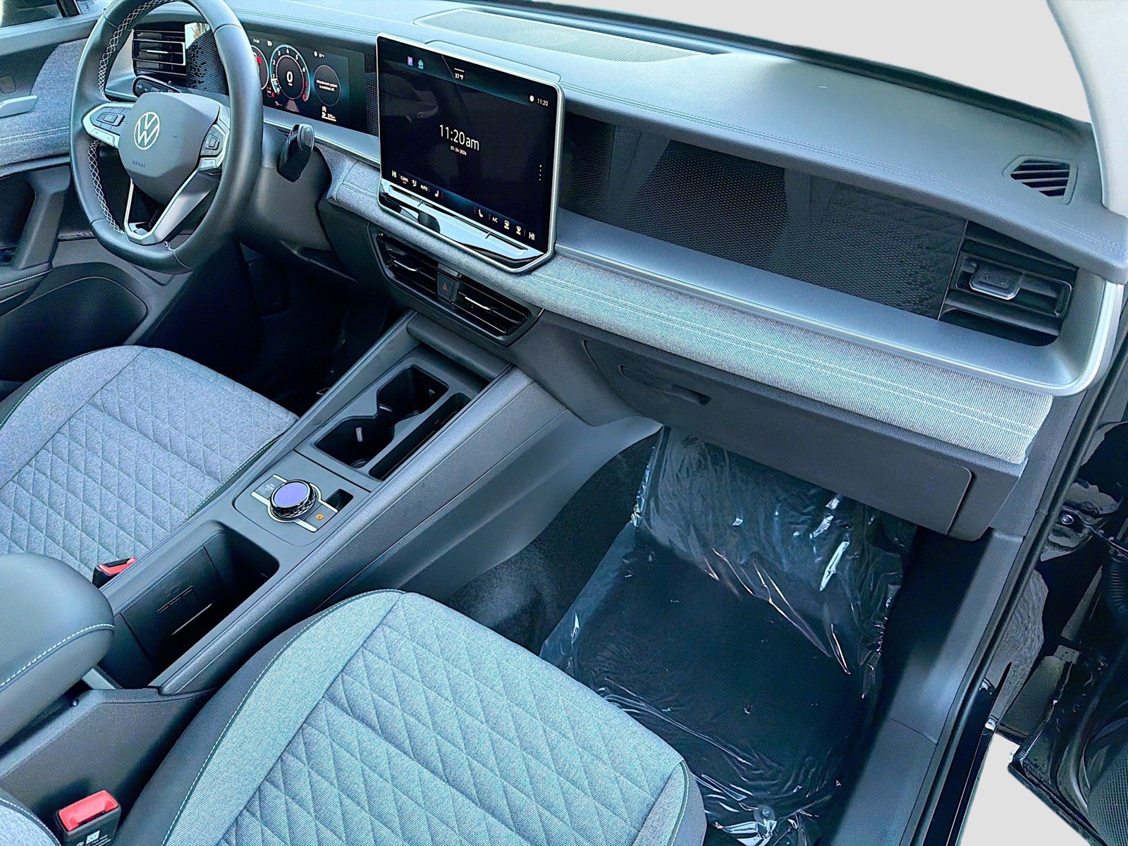 2026 Volkswagen Tiguan - Photo 12