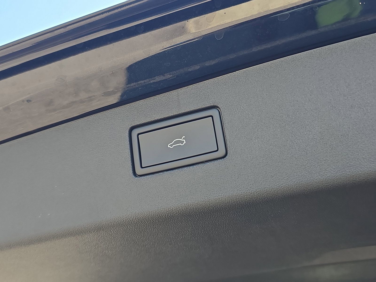 2025 Volkswagen Tiguan - Photo 10