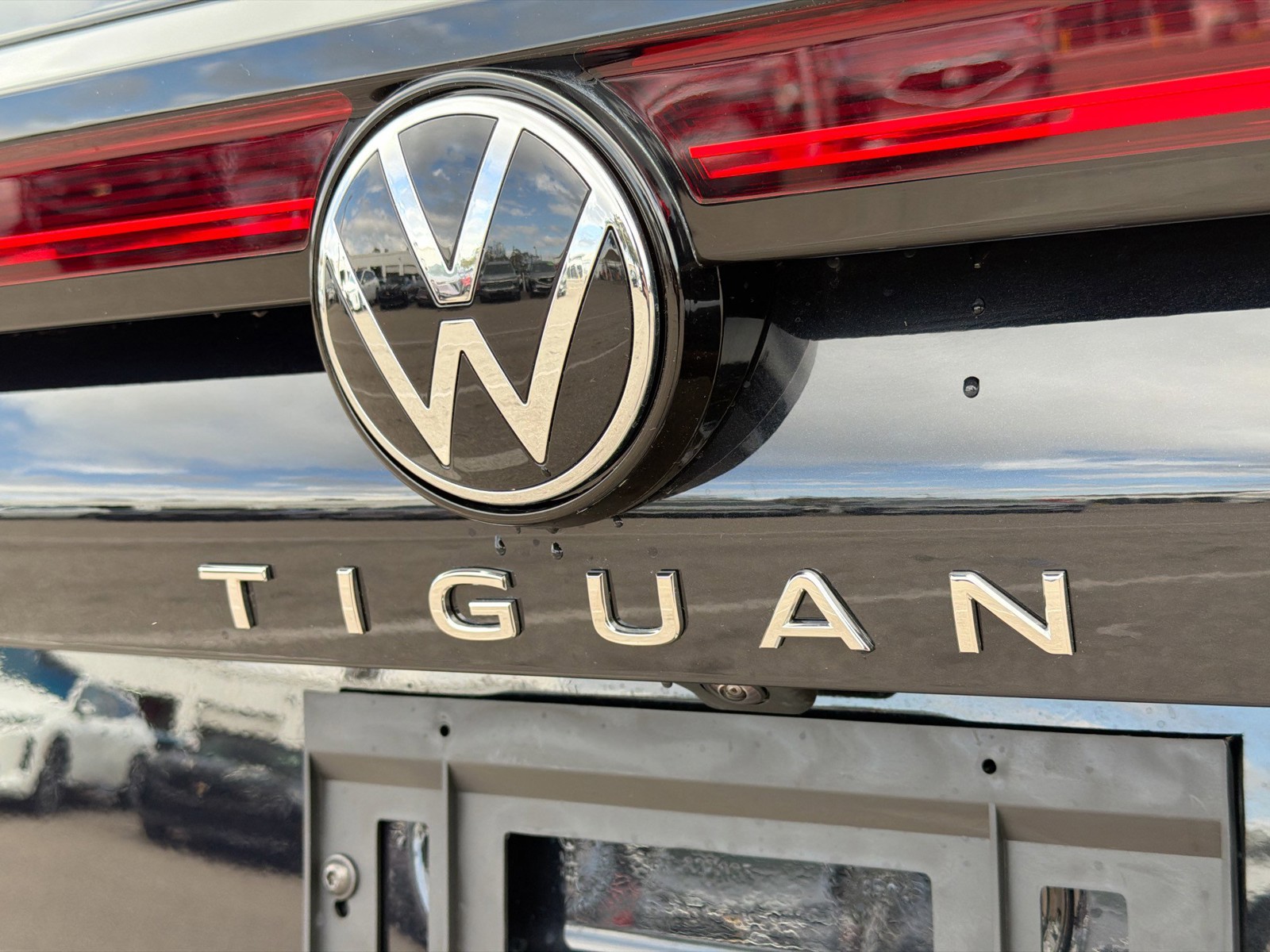 2026 Volkswagen Tiguan - Photo 11
