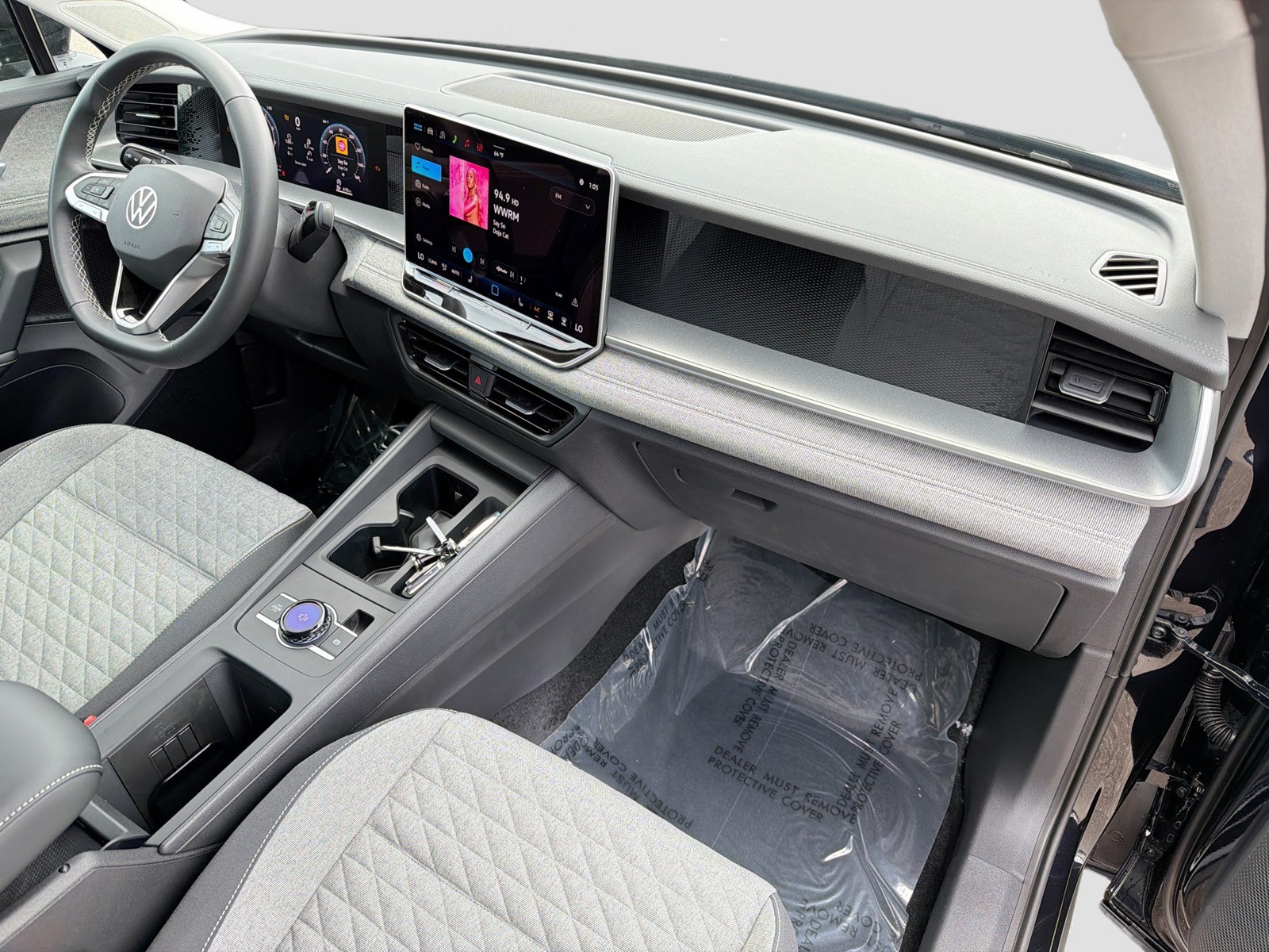 2026 Volkswagen Tiguan - Photo 13
