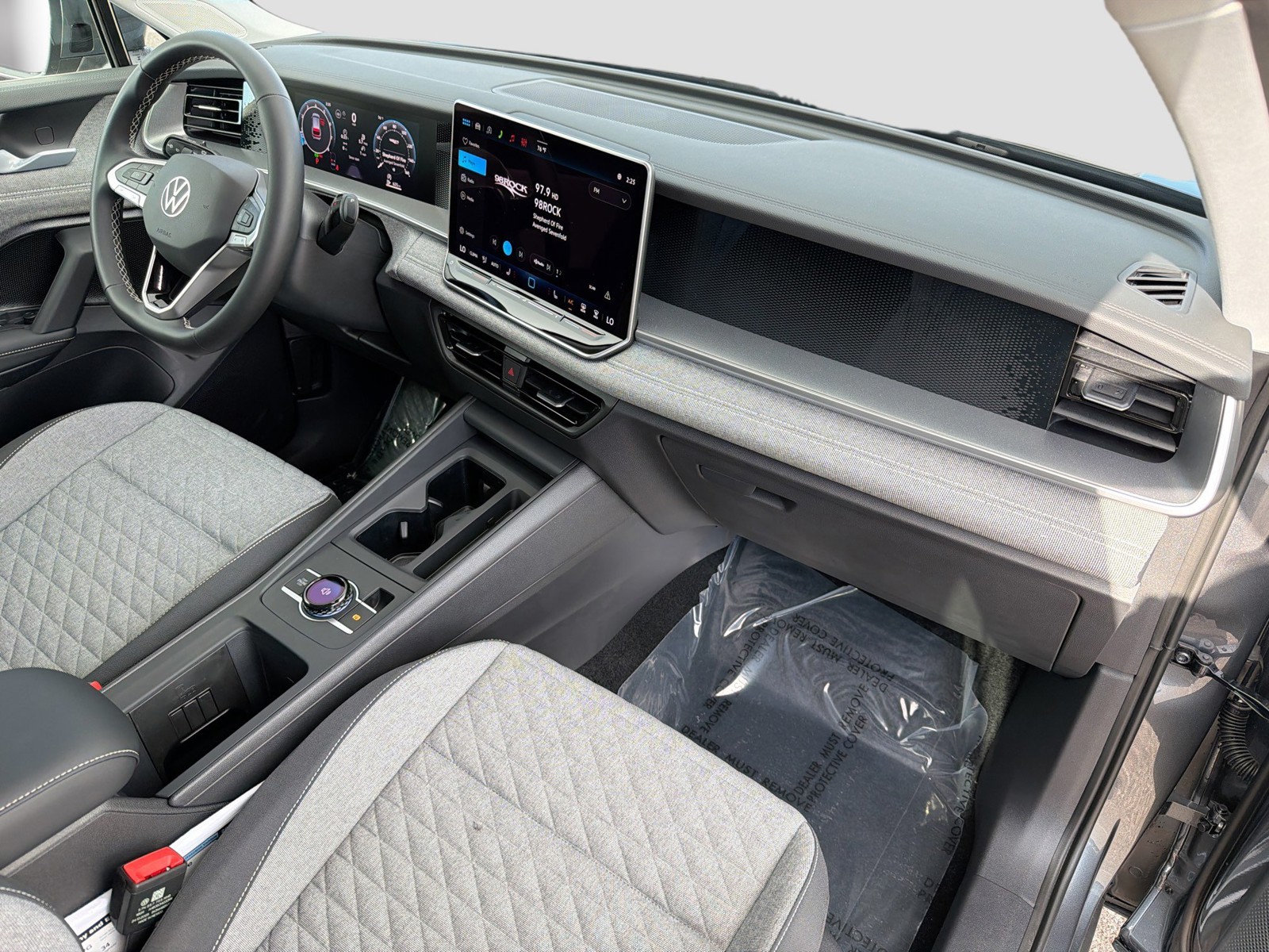 2026 Volkswagen Tiguan - Photo 12