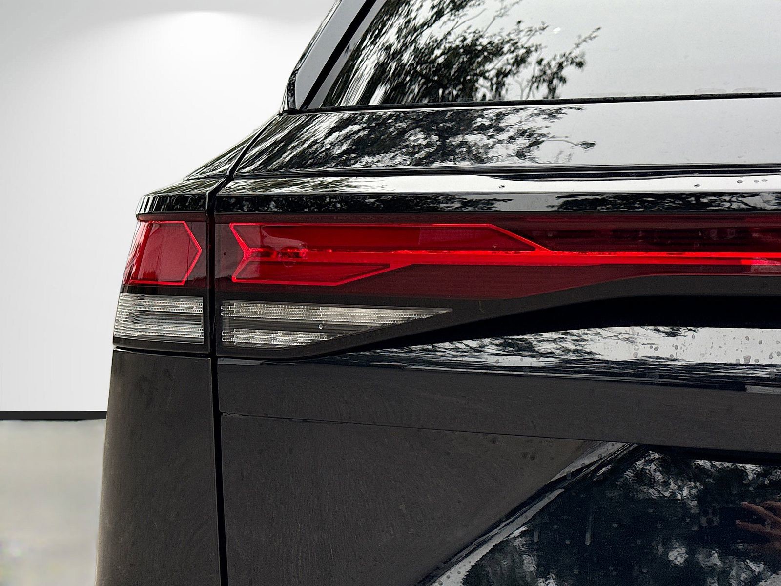 2026 Volkswagen Tiguan - Photo 10
