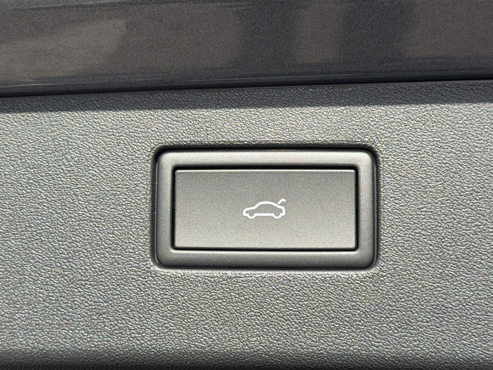 2026 Volkswagen Tiguan - Photo 12