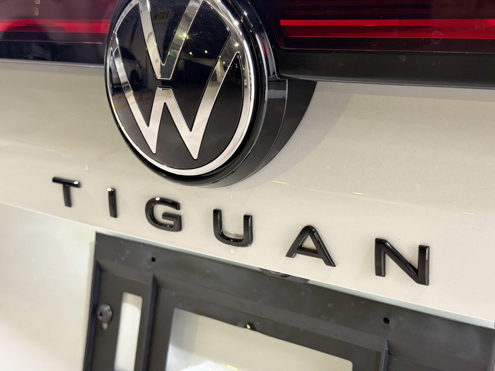 2026 Volkswagen Tiguan - Photo 11
