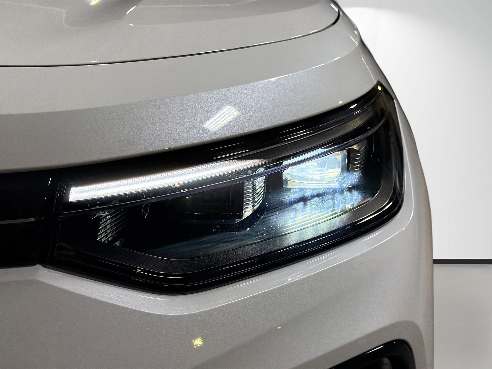 2026 Volkswagen Tiguan - Photo 9