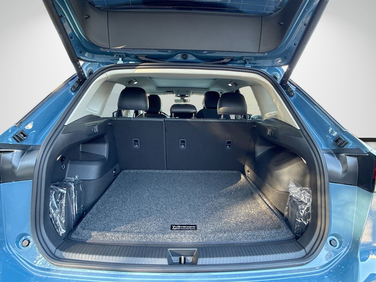 2026 Volkswagen Tiguan - Photo 11