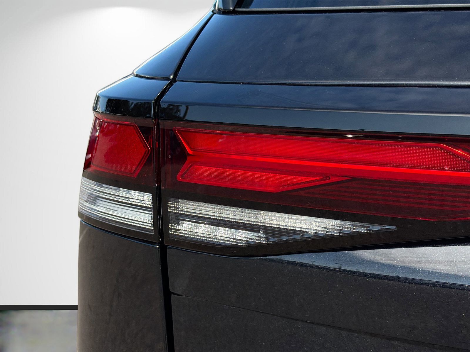 2026 Volkswagen Tiguan - Photo 10