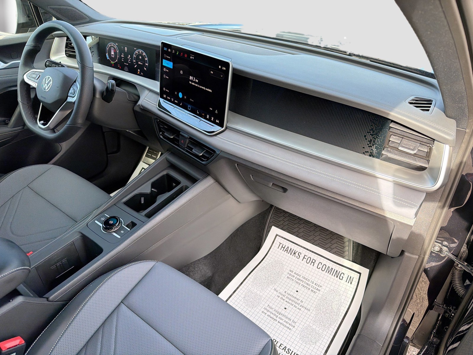 2026 Volkswagen Tiguan - Photo 13