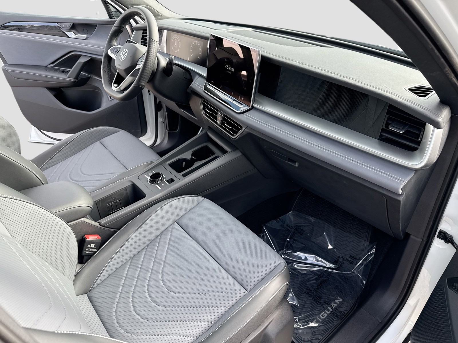 2026 Volkswagen Tiguan - Photo 15