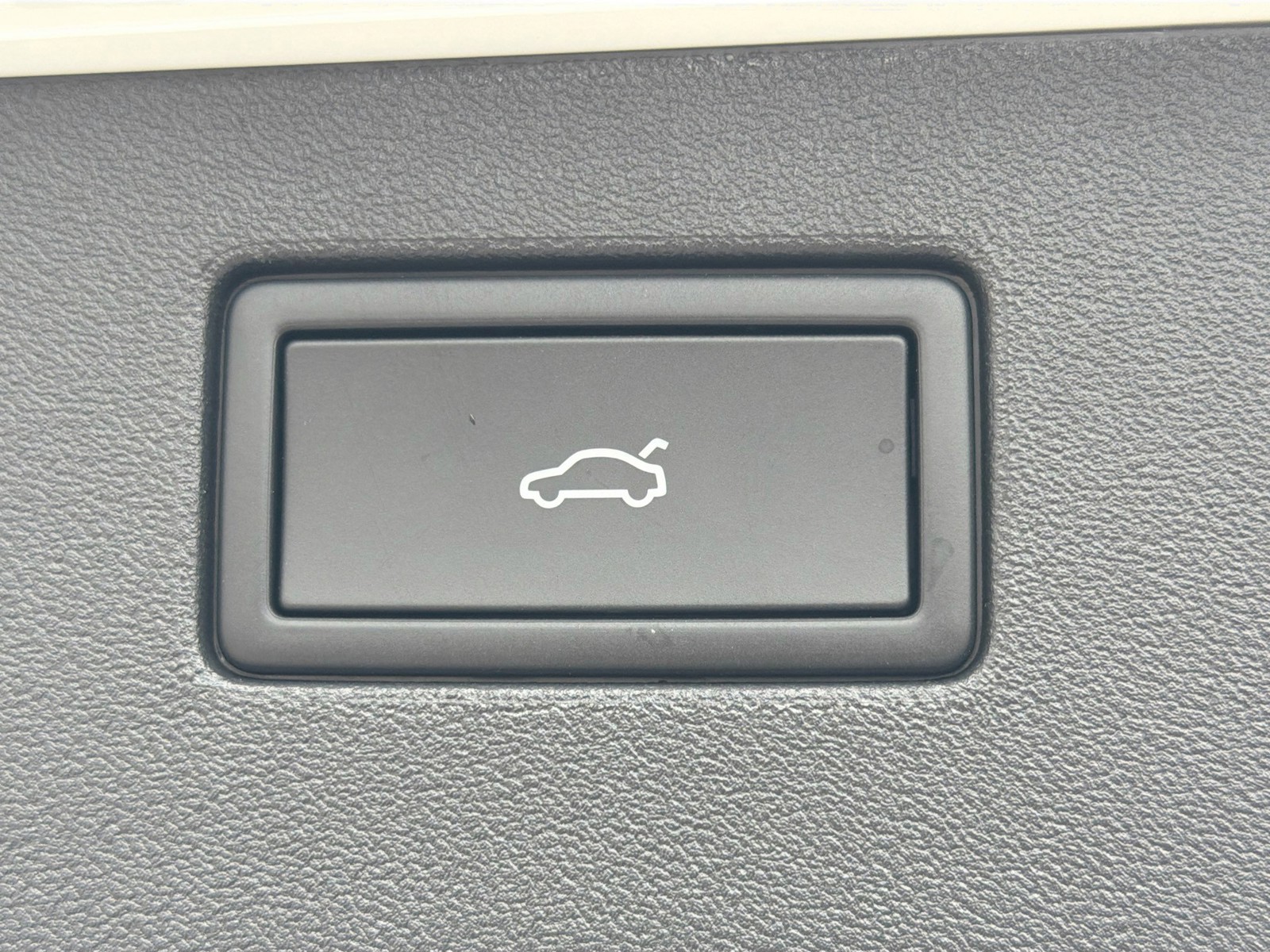2026 Volkswagen Tiguan - Photo 13
