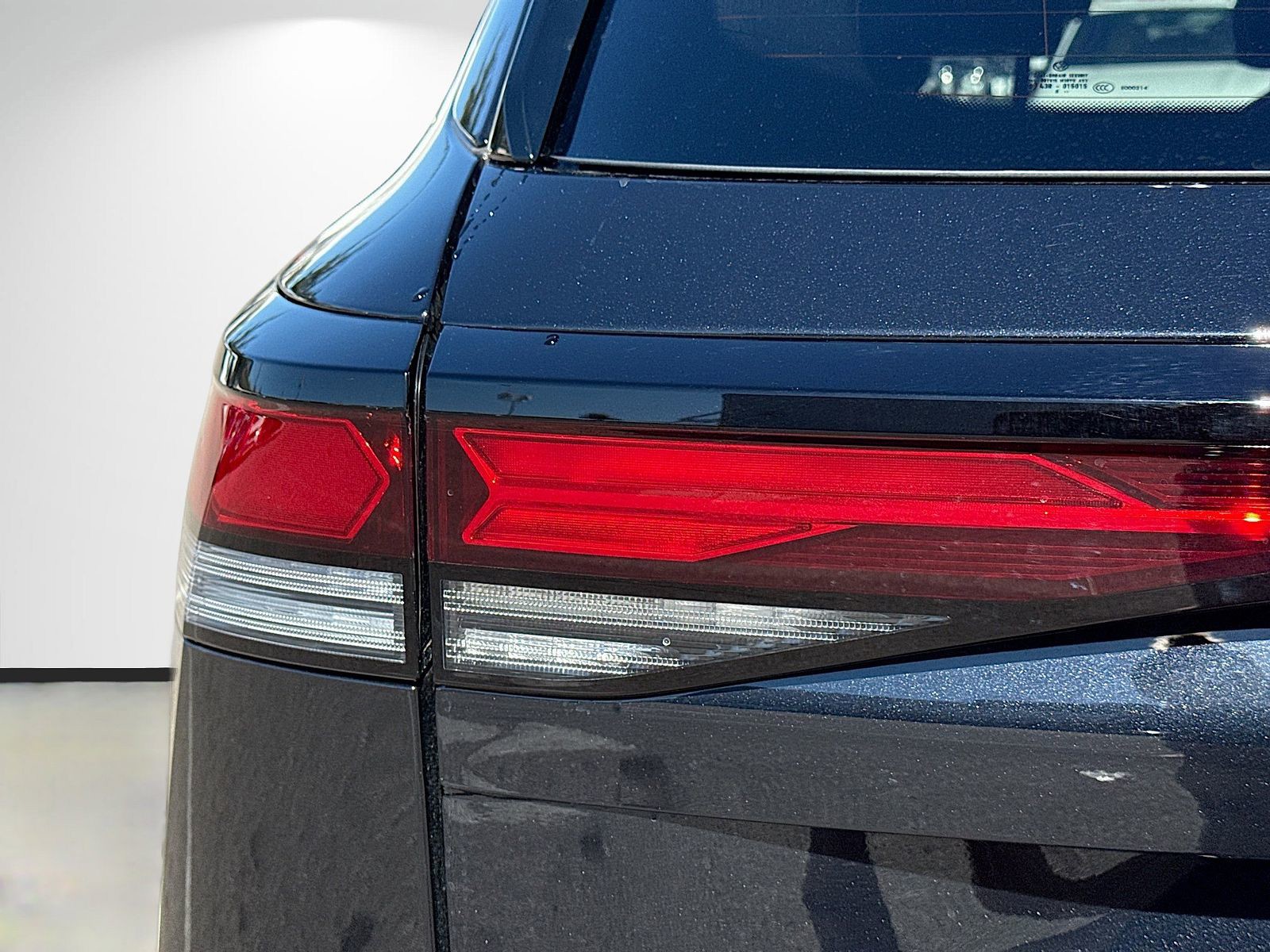 2026 Volkswagen Tiguan - Photo 10