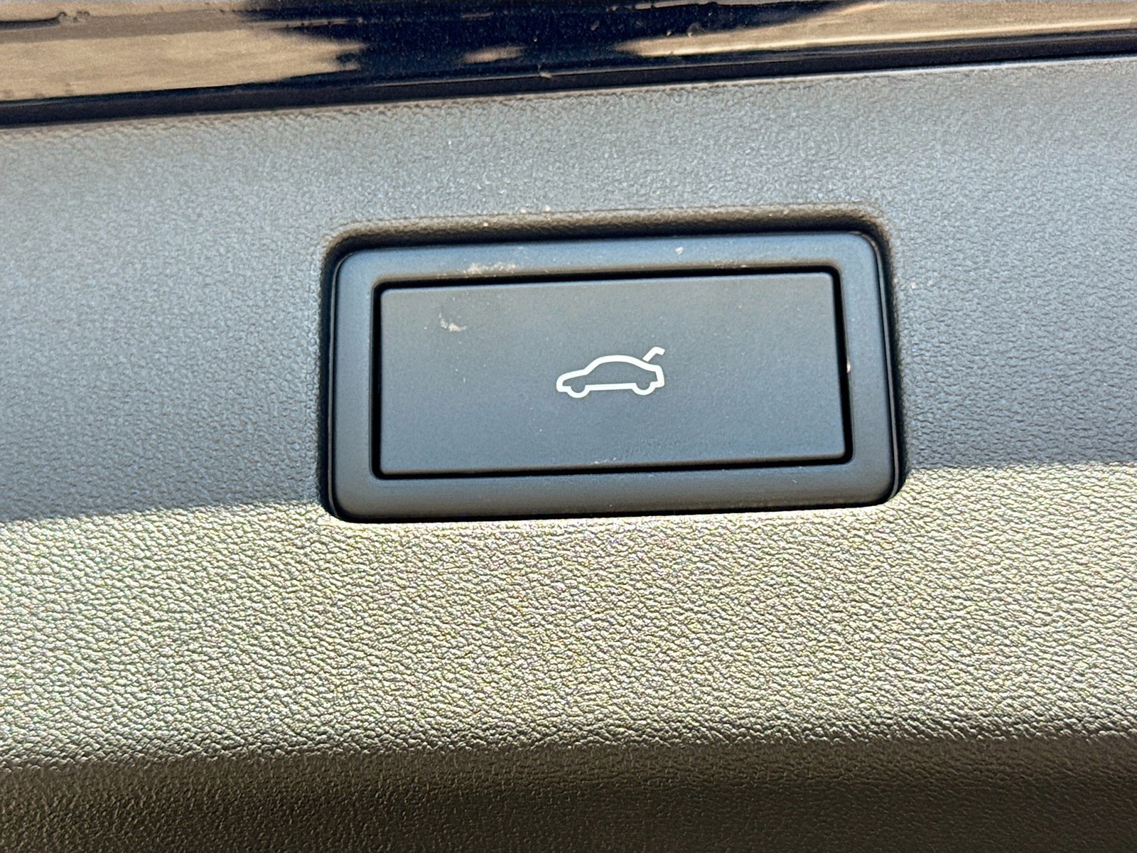 2026 Volkswagen Tiguan - Photo 12