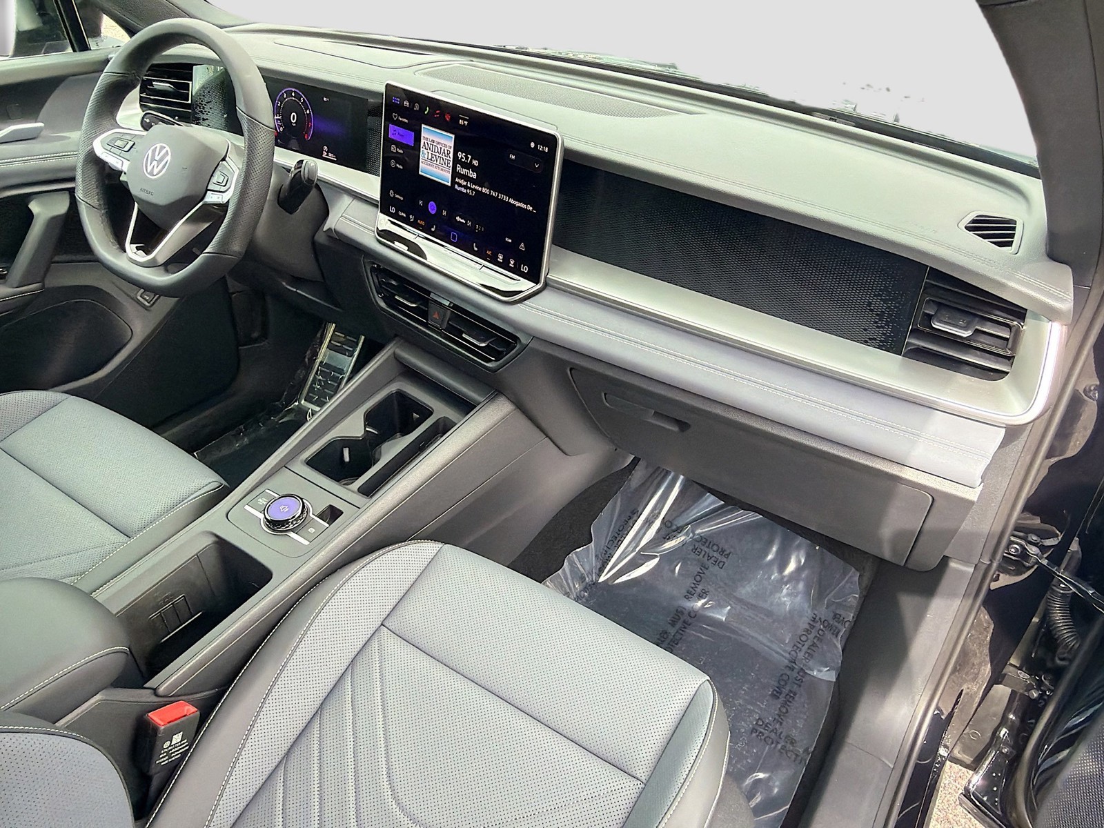 2026 Volkswagen Tiguan - Photo 13