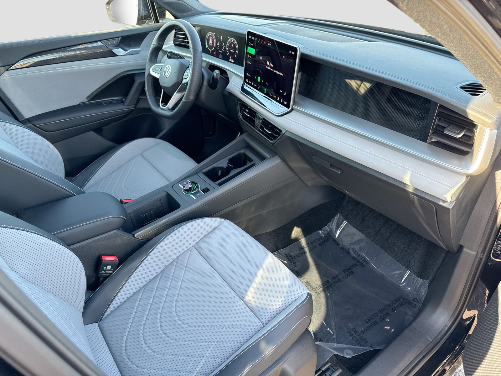 2026 Volkswagen Tiguan - Photo 14