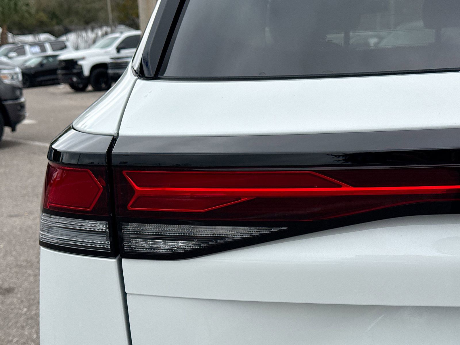 2026 Volkswagen Tiguan - Photo 10
