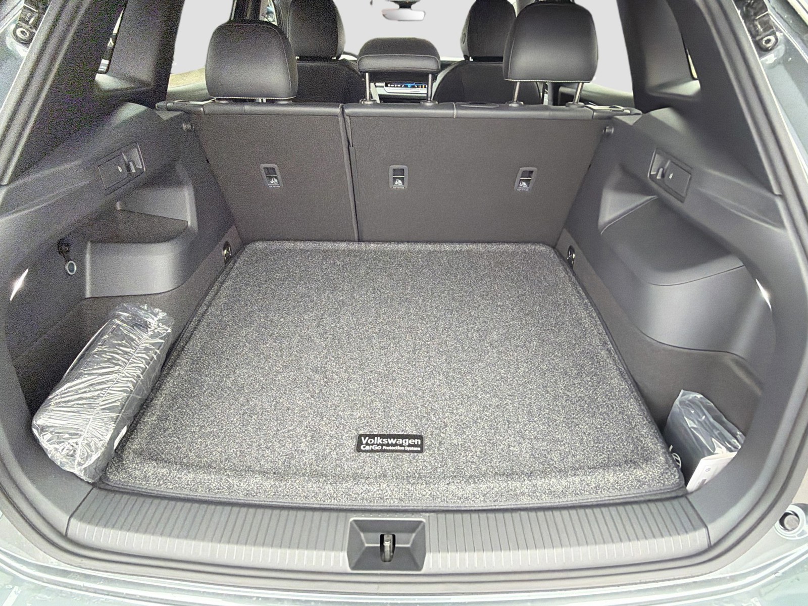 2026 Volkswagen Tiguan - Photo 12