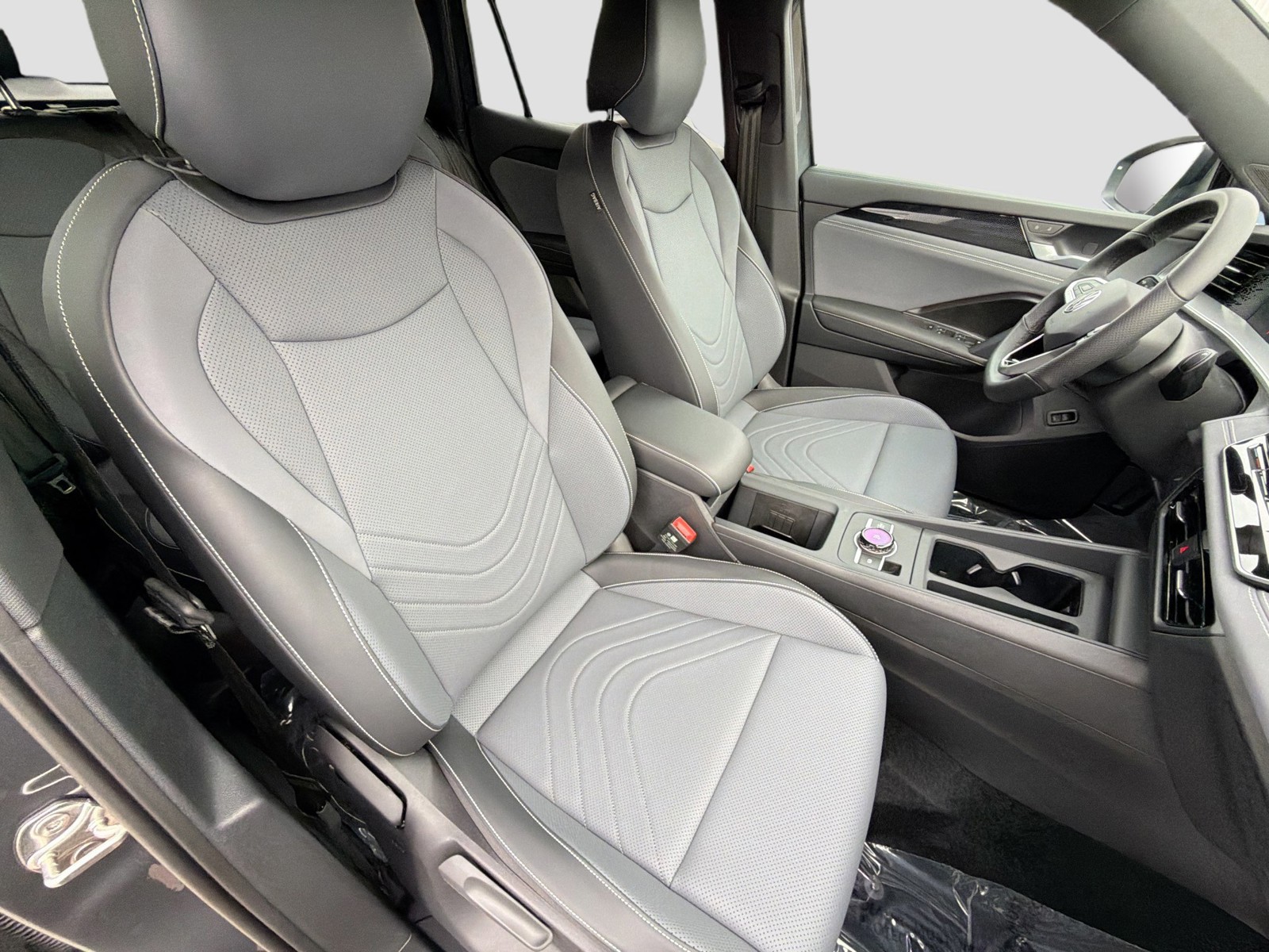 2026 Volkswagen Tiguan - Photo 15