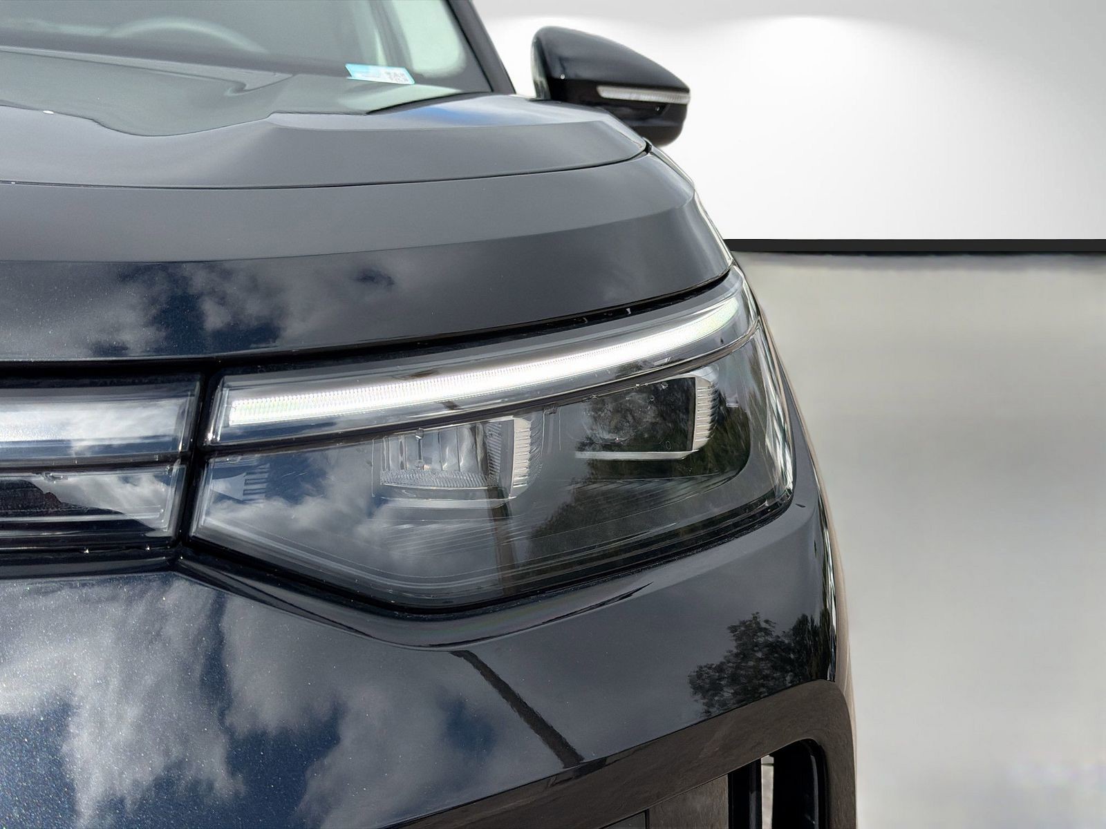 2026 Volkswagen Tiguan - Photo 9