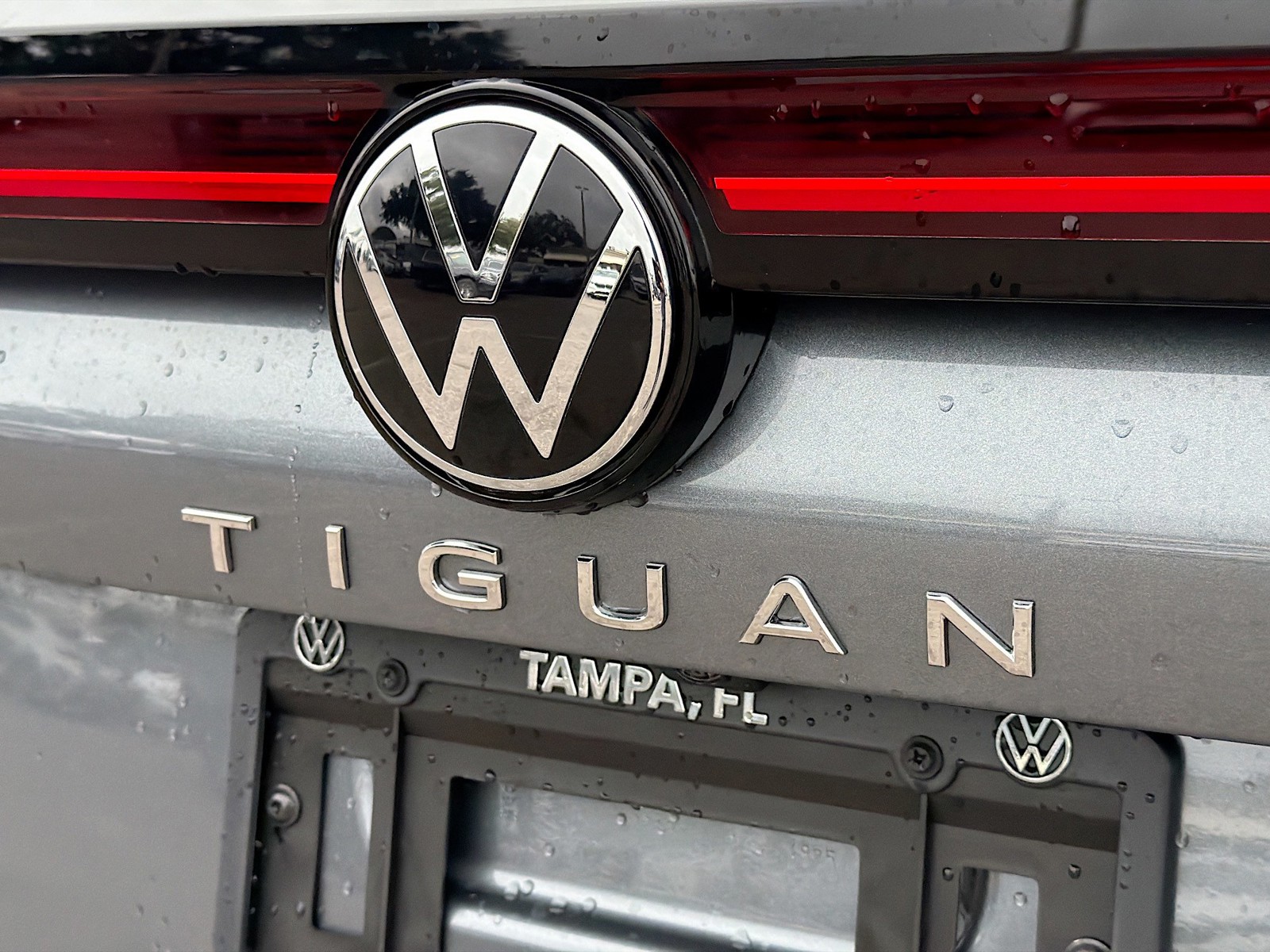 2026 Volkswagen Tiguan - Photo 11