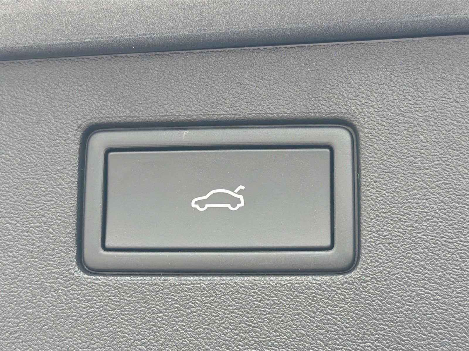 2026 Volkswagen Tiguan - Photo 13