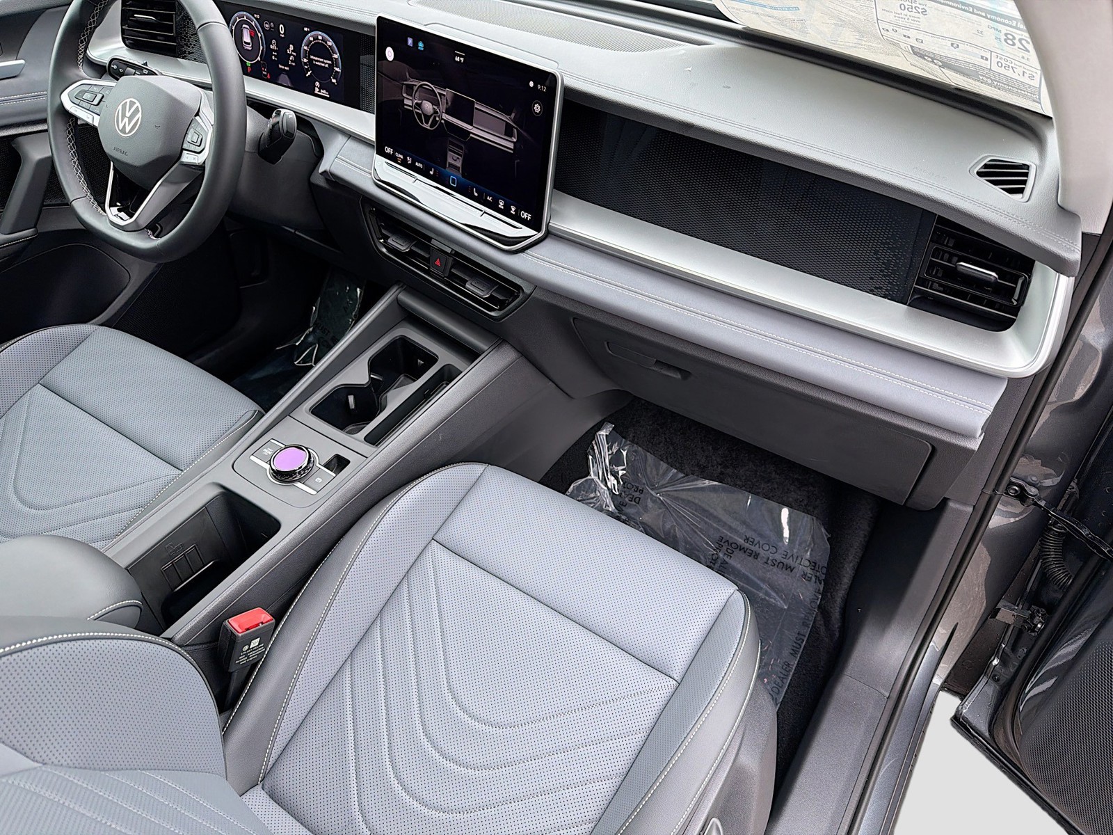 2026 Volkswagen Tiguan - Photo 14