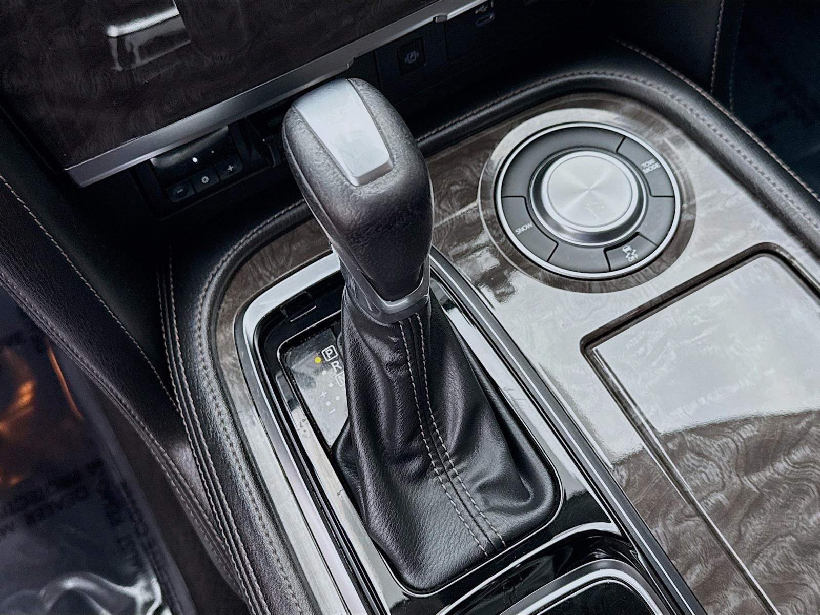 2022 Nissan Armada - Photo 16