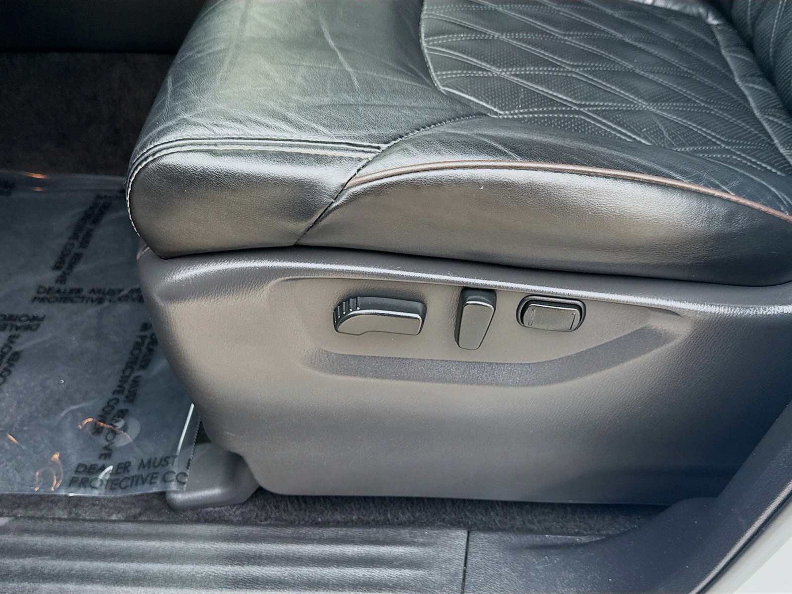 2022 Nissan Armada - Photo 19