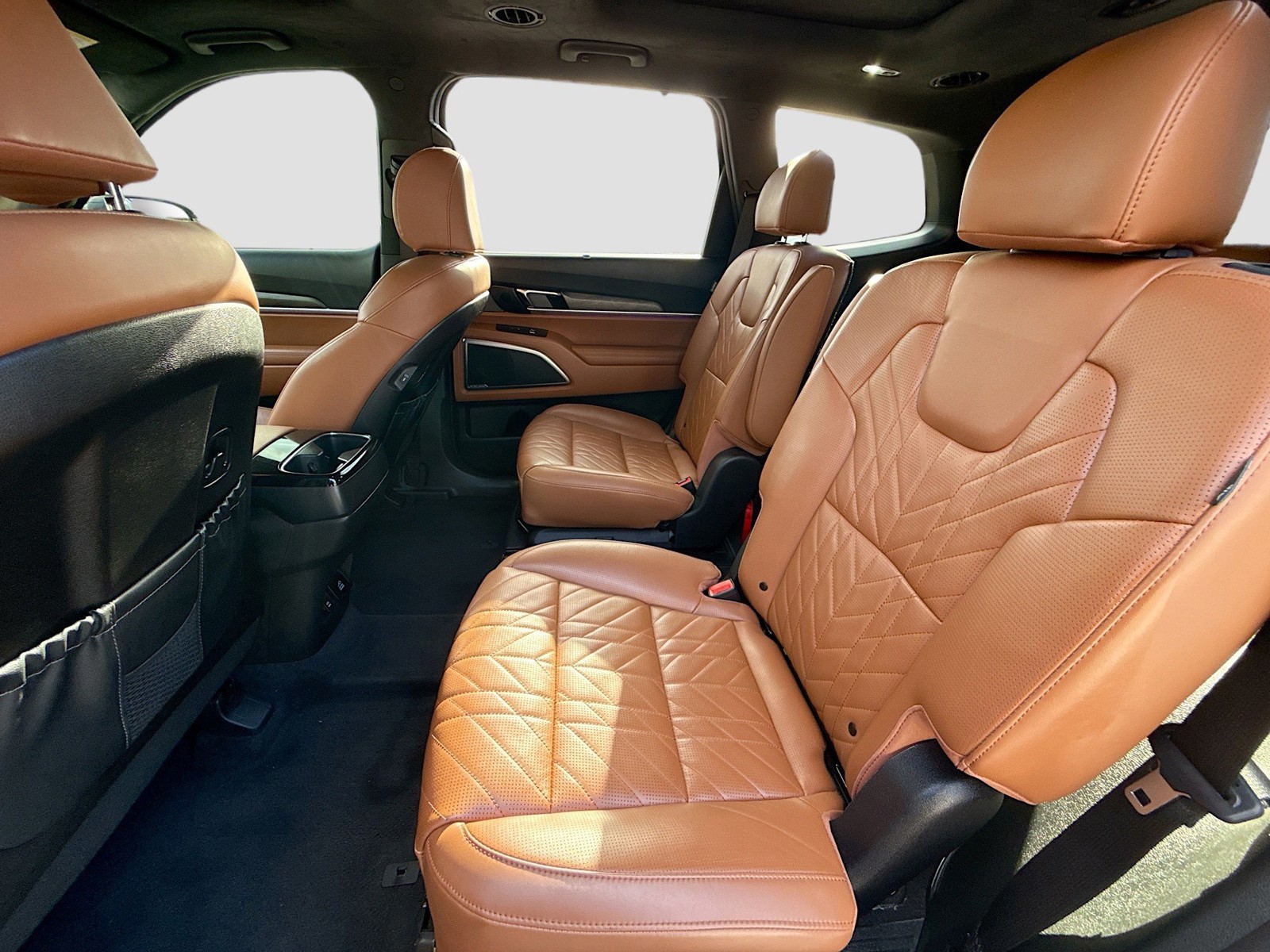 2024 Kia Telluride - Photo 25