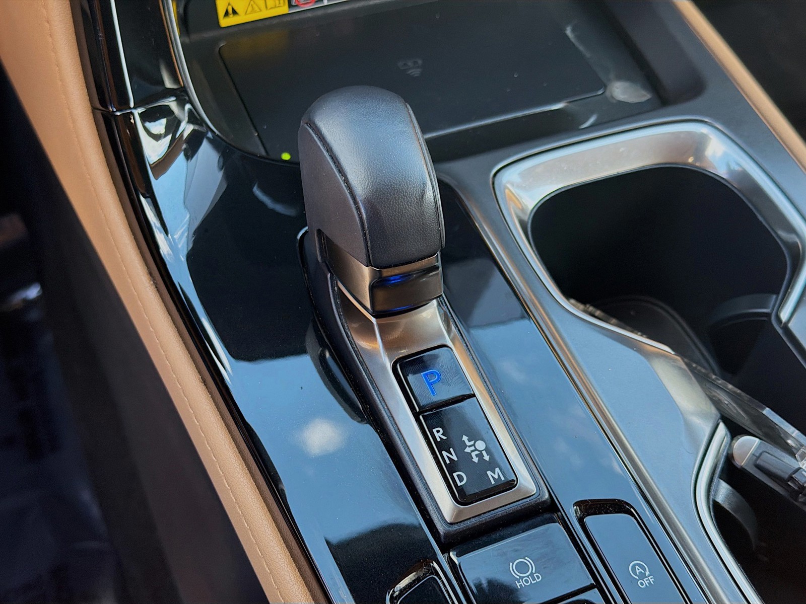 2025 Lexus NX - Photo 14