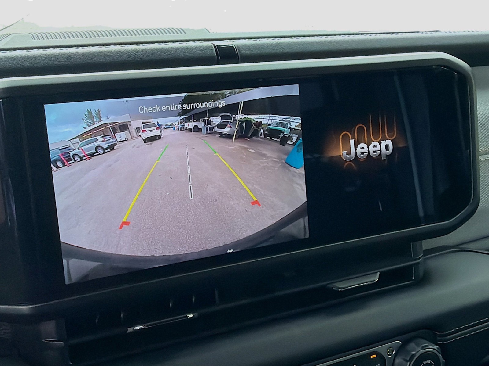 2025 Jeep Wrangler 4xe - Photo 13