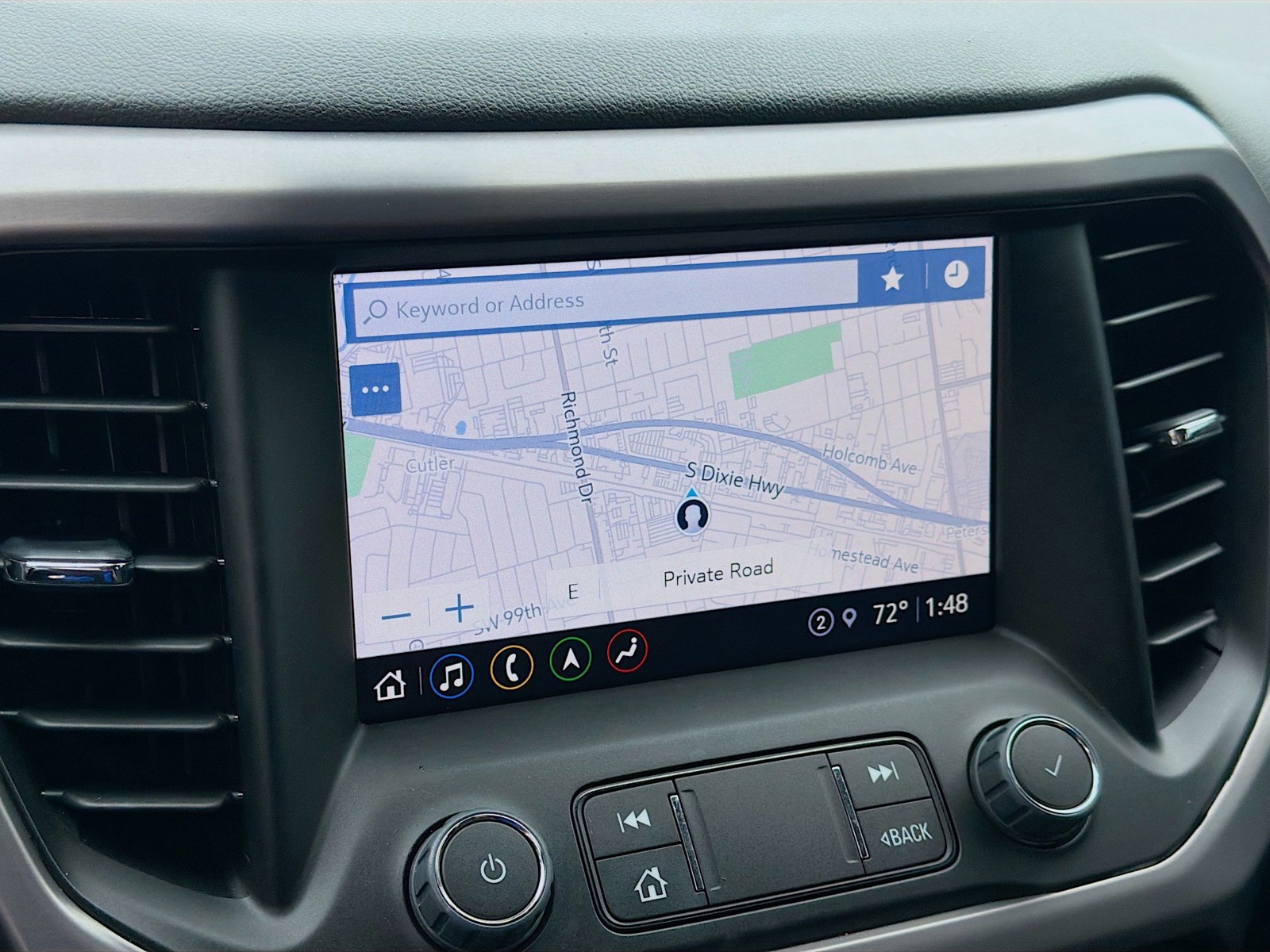 2023 GMC Acadia - Photo 13