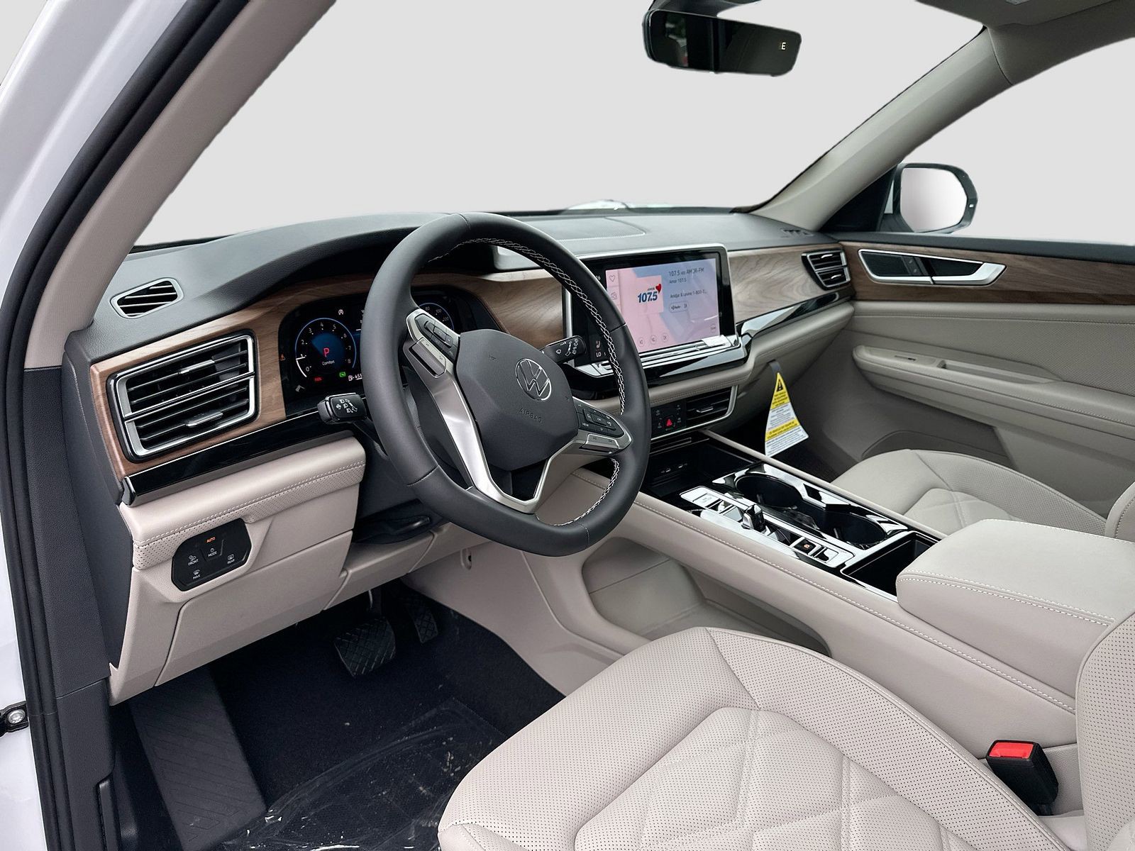 2026 Volkswagen Atlas - Photo 8