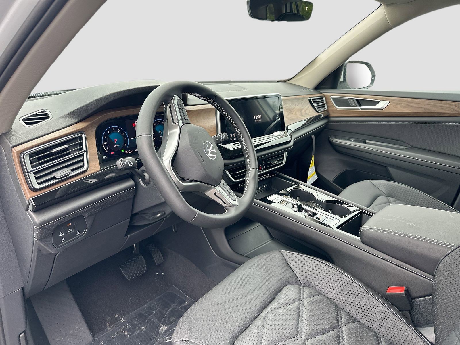 2026 Volkswagen Atlas - Photo 8