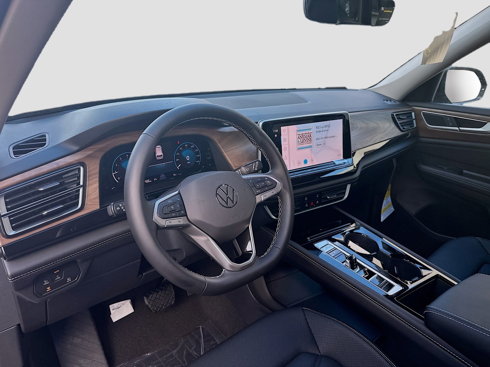 2026 Volkswagen Atlas - Photo 9