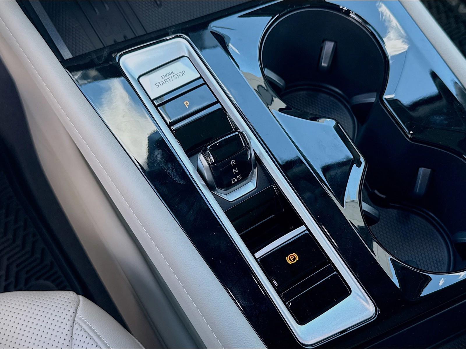2026 Volkswagen Atlas - Photo 15
