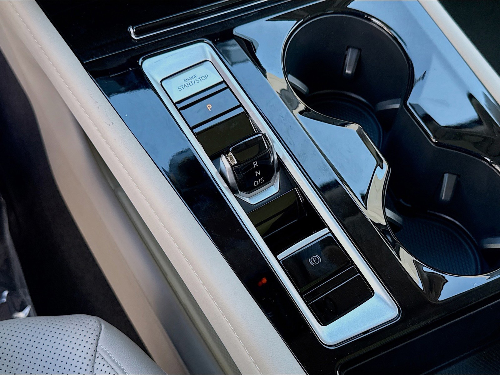 2026 Volkswagen Atlas - Photo 15