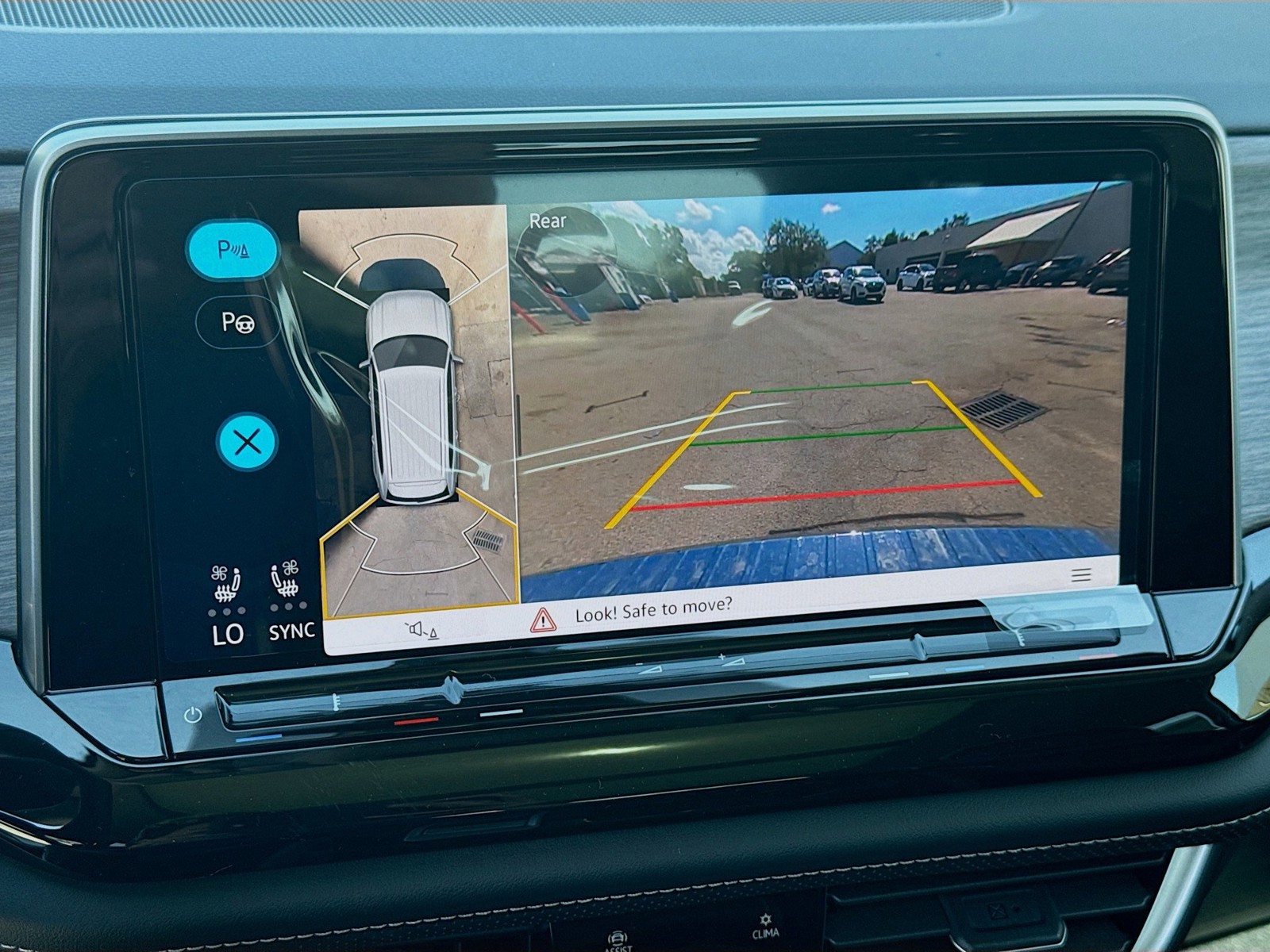 2026 Volkswagen Atlas - Photo 14