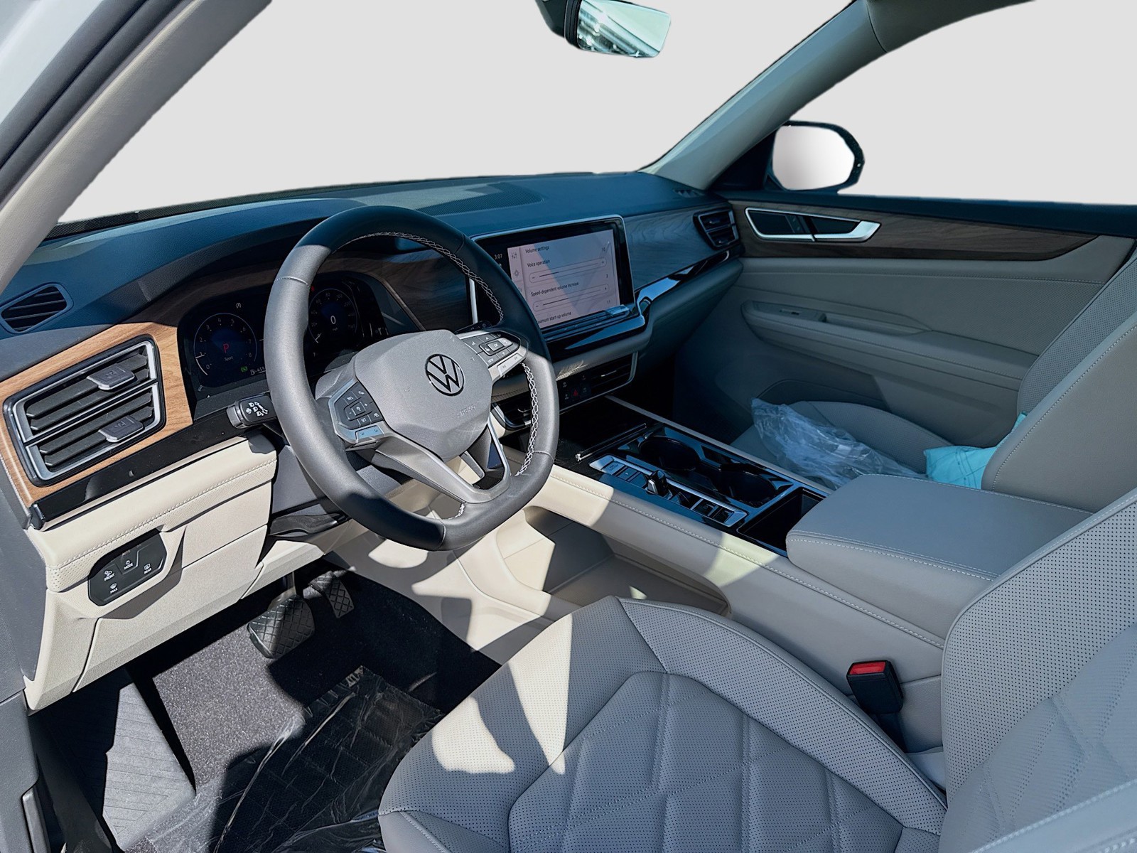 2026 Volkswagen Atlas - Photo 9