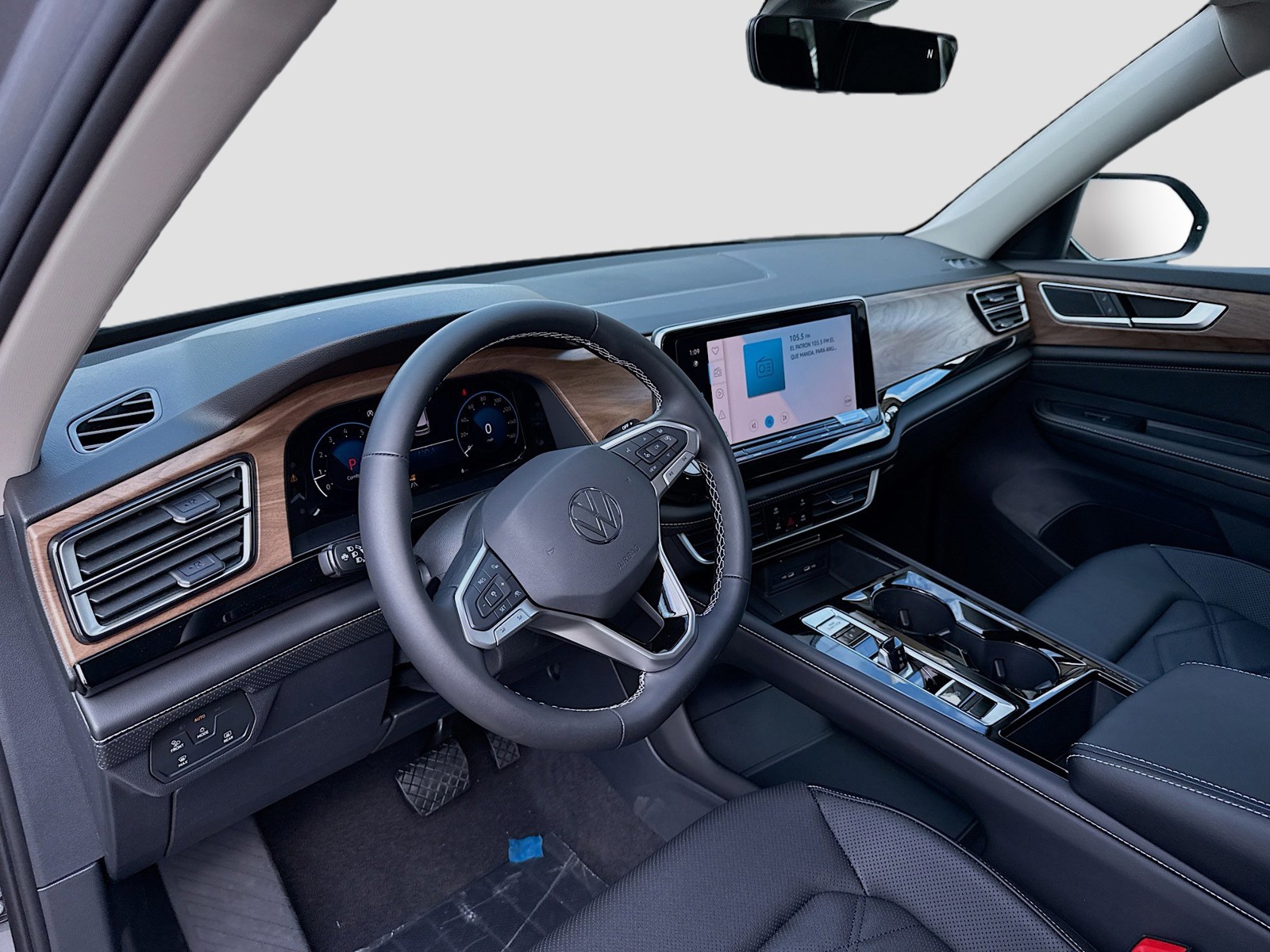 2026 Volkswagen Atlas - Photo 9
