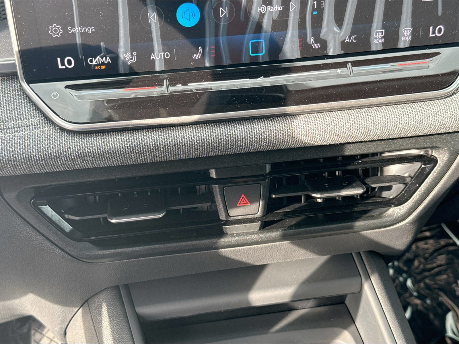2026 Volkswagen Tiguan - Photo 14