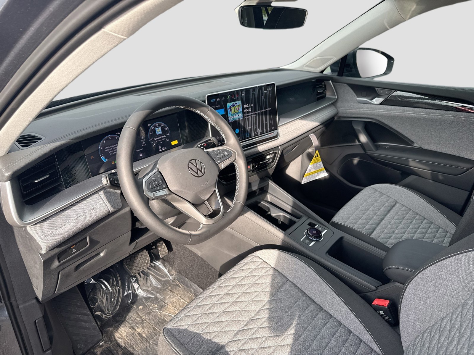 2026 Volkswagen Tiguan - Photo 9